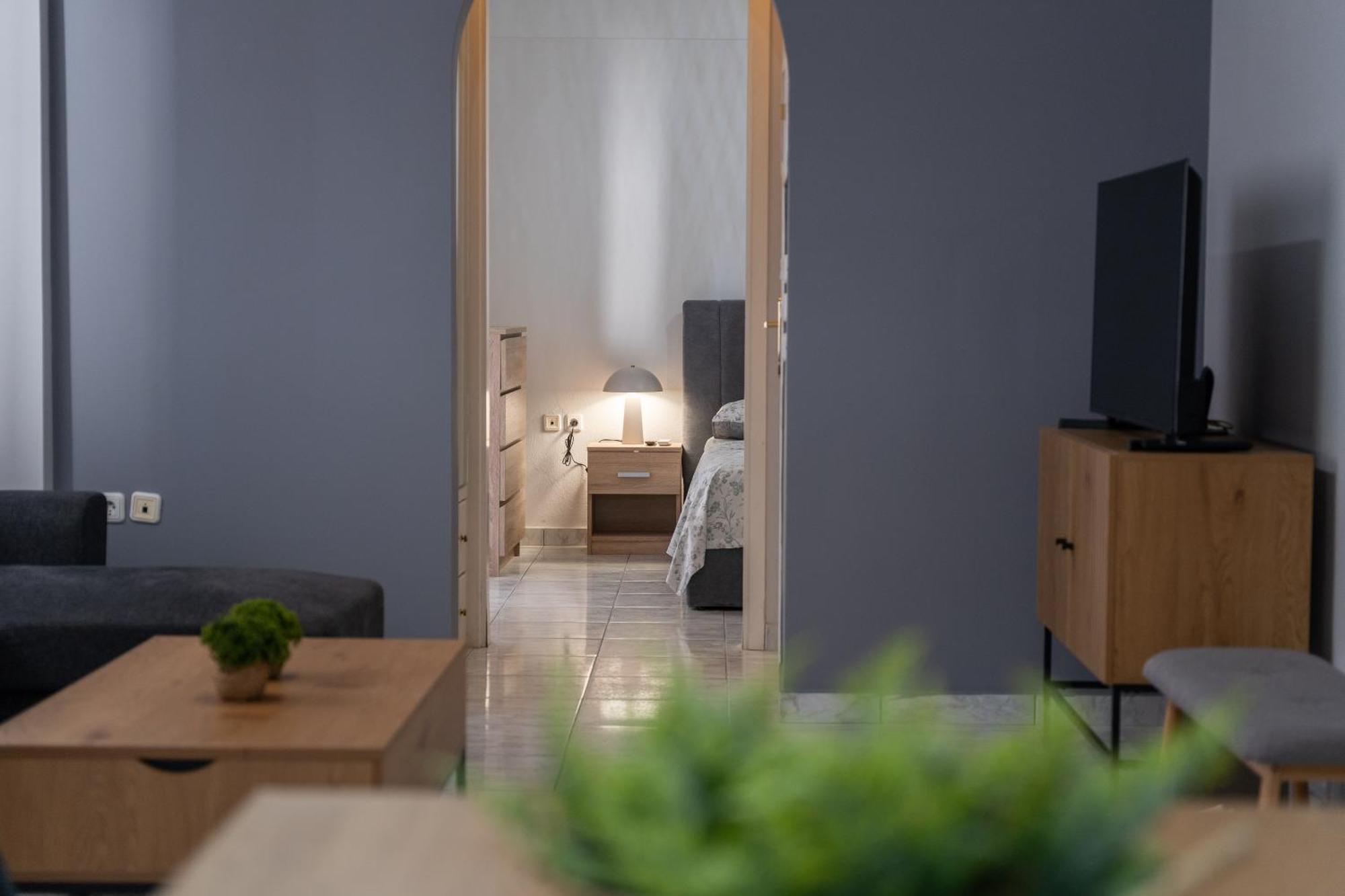 Ninas Central Apartment Кавала Екстер'єр фото